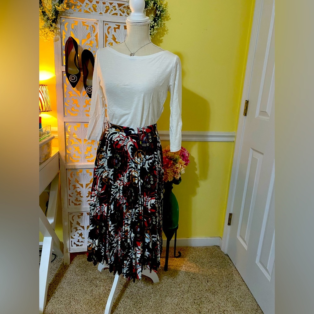 EUC Worn twice TopShop midi unique print faux leather skirt Sz8.